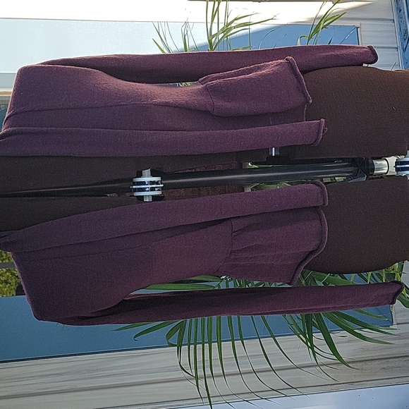 H & M Short Fine knit Cardigan wool blend EUC - Picture 1 of 5